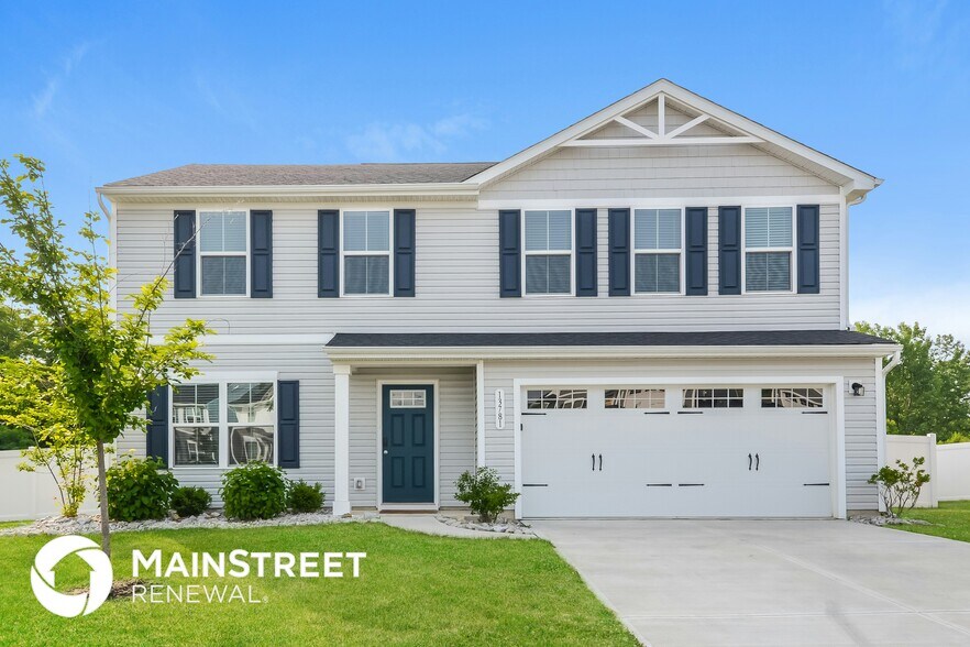 Primary Photo - 13781 N Rising Sun Cir E