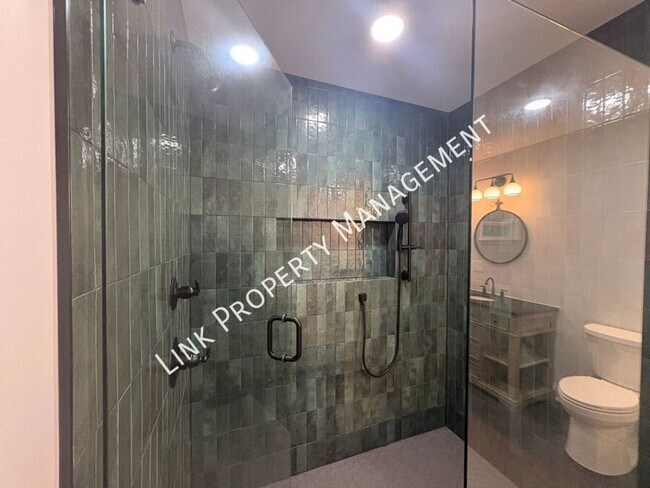 Building Photo - Sophisticated Tri-Level Home in Stuart Heights — Modern Comfort & Timeless Charming 4 bedroom 3 b...