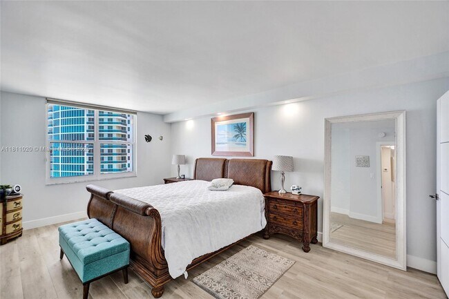 Building Photo - 2501 S Ocean Dr