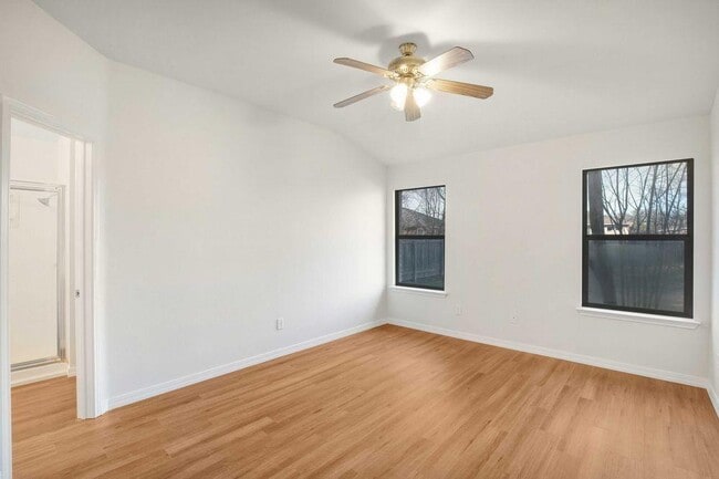 Building Photo - 3310 Blue Ridge Dr