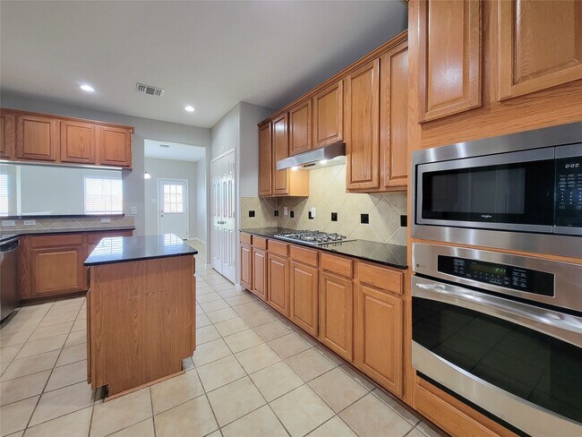 Building Photo - 20710 Mansfield Bay Ln