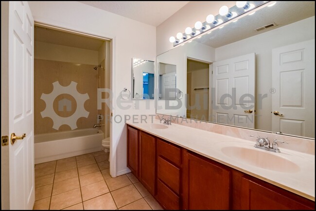 Building Photo - *** WOW PRICE REDUCTION JUST IN TIME FOR S...