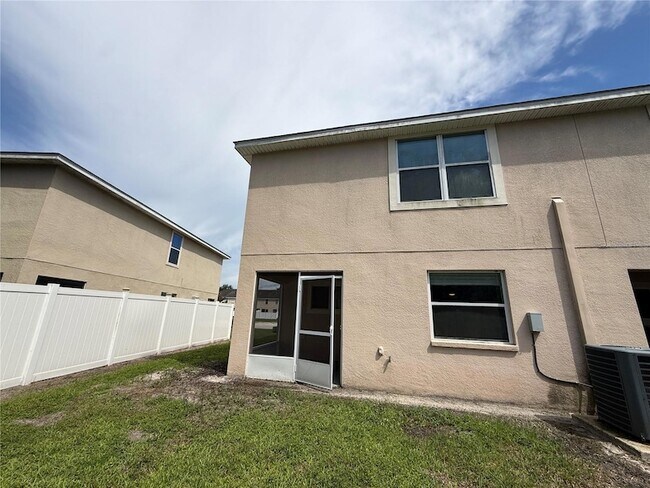 Building Photo - 5011 Chipotle Ln