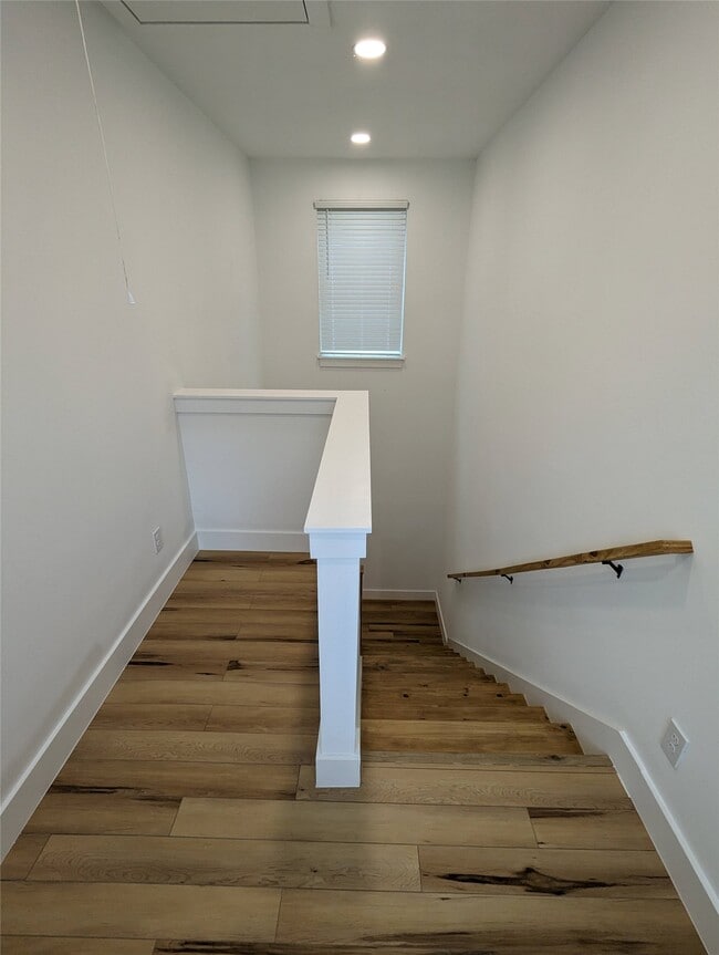 Building Photo - 4915 Fisk St