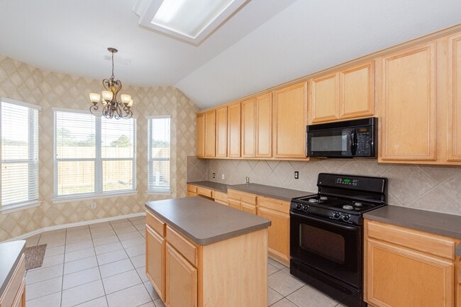 Building Photo - 4319 Dow Way