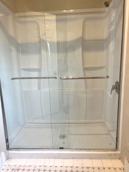 Building Photo - 606 W 4th Ave