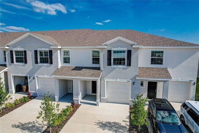 Building Photo - 17436 Crescent Moon Lp