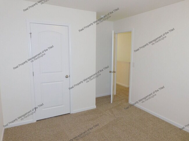 Building Photo - 4623 Chapel Ridge Dr