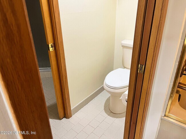 Building Photo - 2930 Ravines Rd