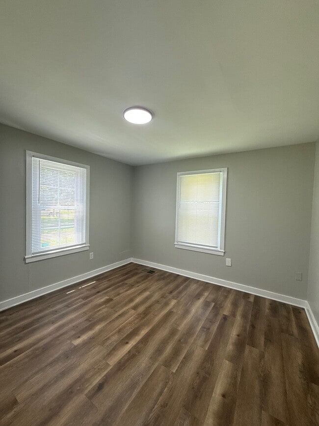Building Photo - 55 Adkins Cir