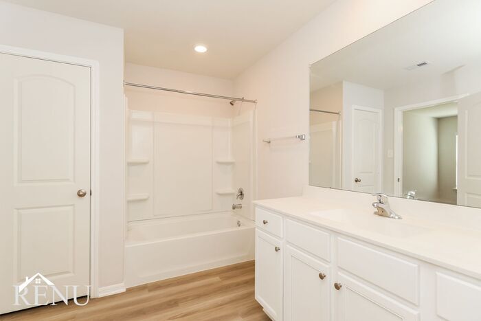 Building Photo - 25382 Cypress Bend Dr