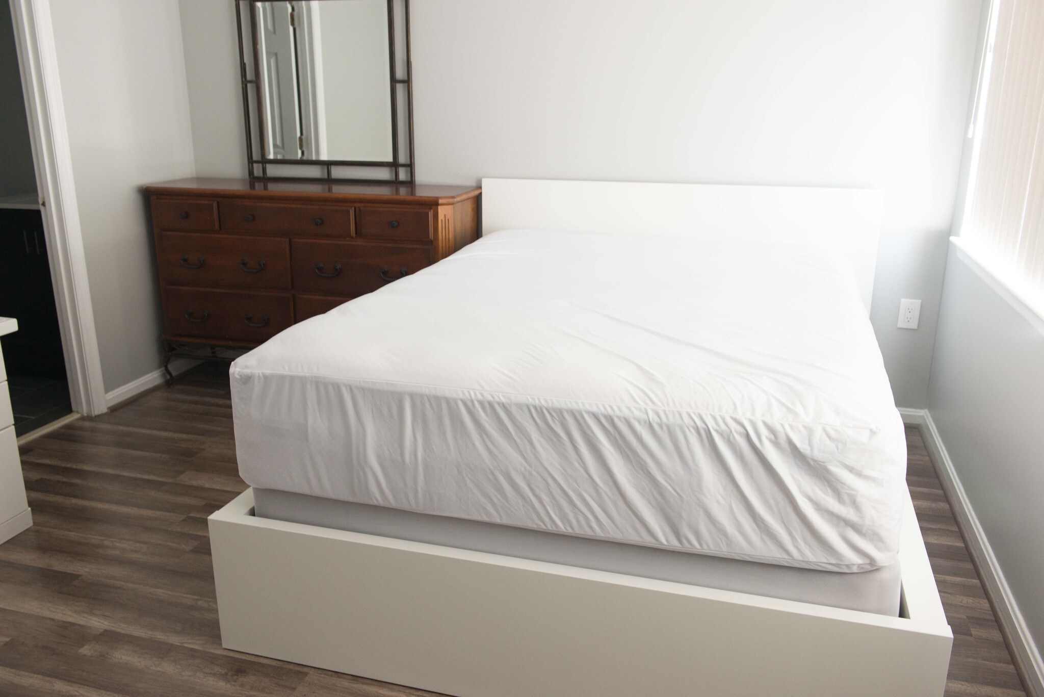 Building Photo - 1301 N Courthouse Rd