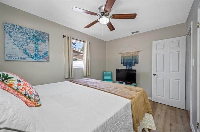 Building Photo - 4704 W Wyoming Ave