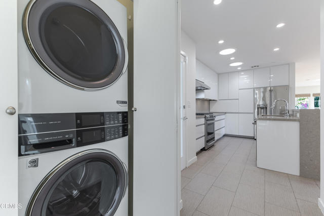 Building Photo - 4531 El Camino Corto