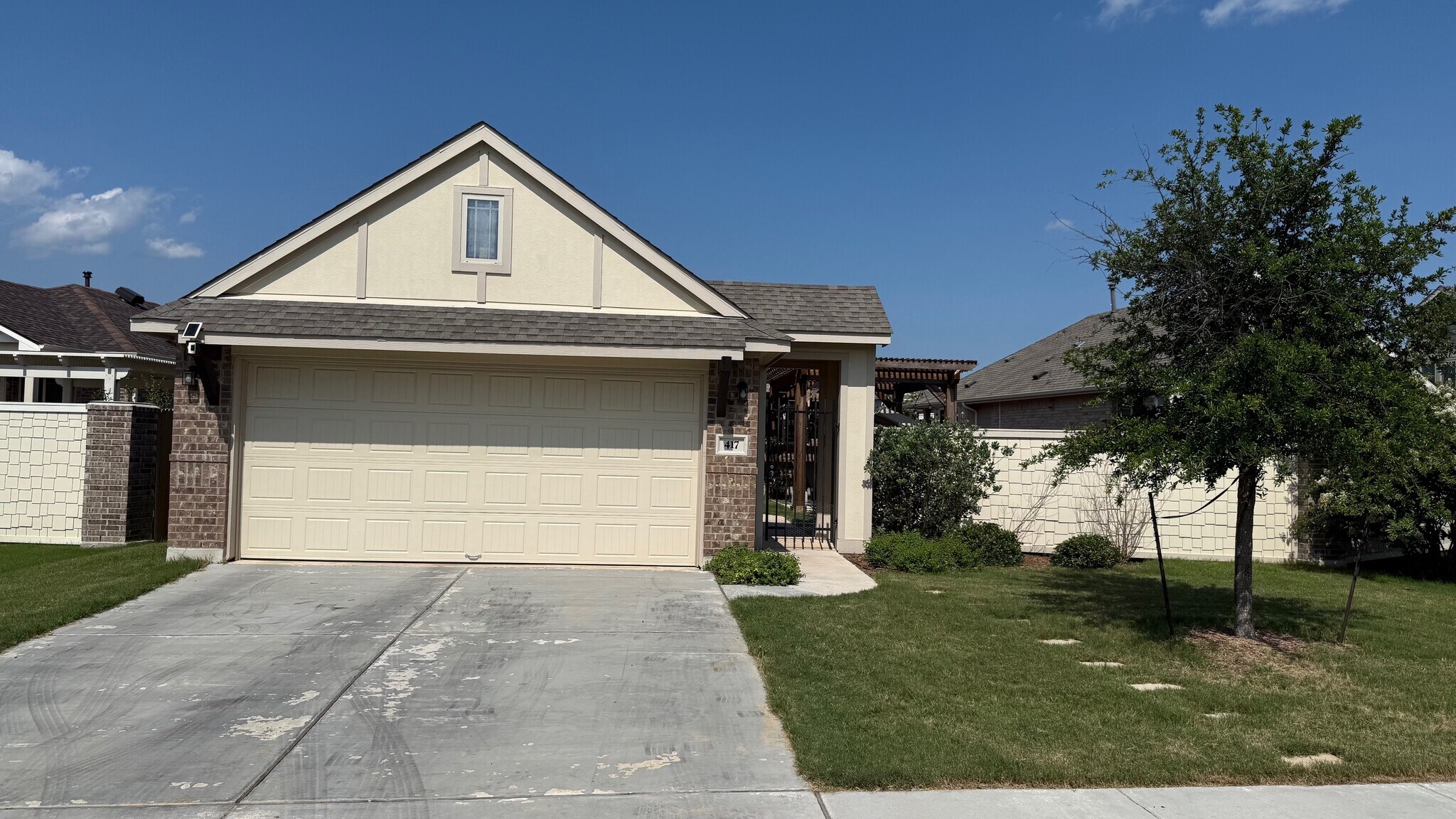 Building Photo - 417 Arabian Colt Dr