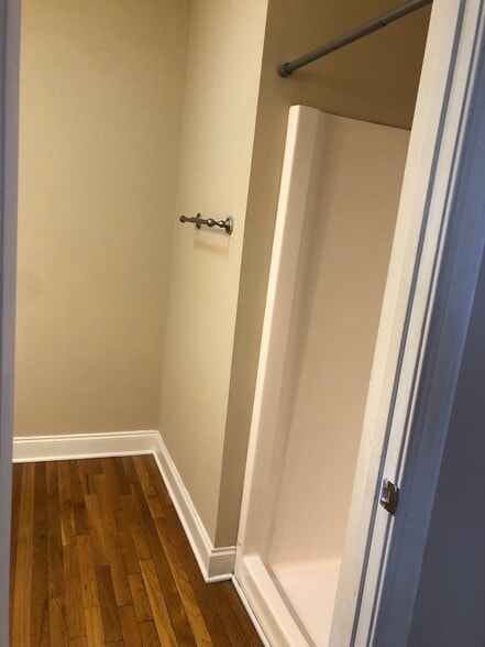 Building Photo - 337 Martin Luther King Jr Dr