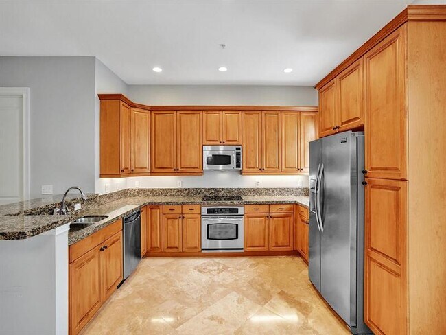 Building Photo - 58 Via Floresta Dr