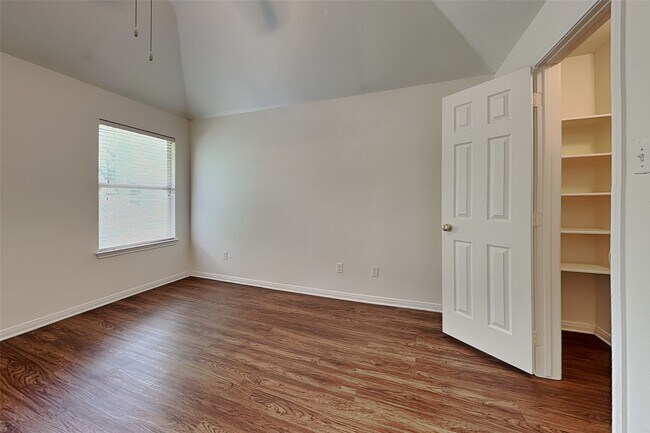 Building Photo - 5211 Sherilynn Dr