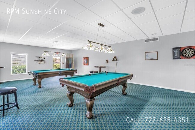 Building Photo - 4900 Brittany Dr S
