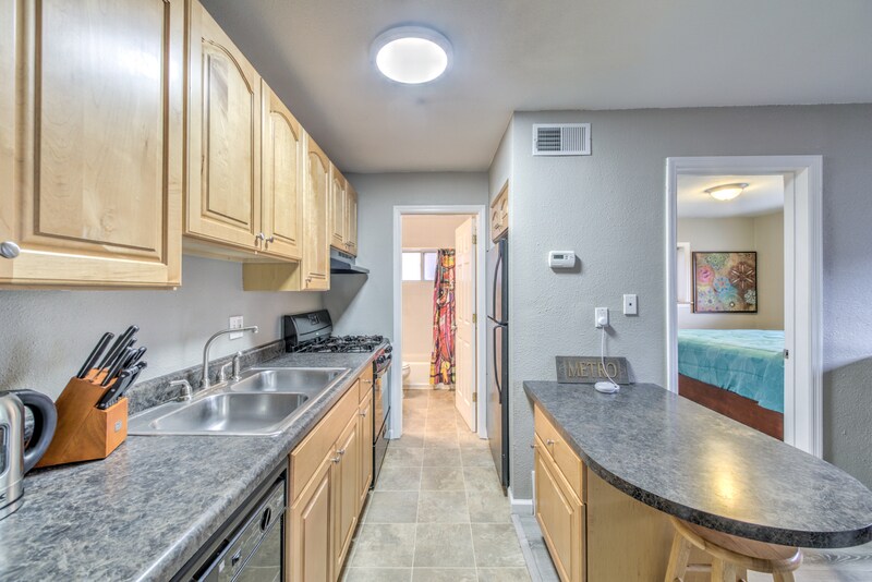 Building Photo - 3844 Park Ave