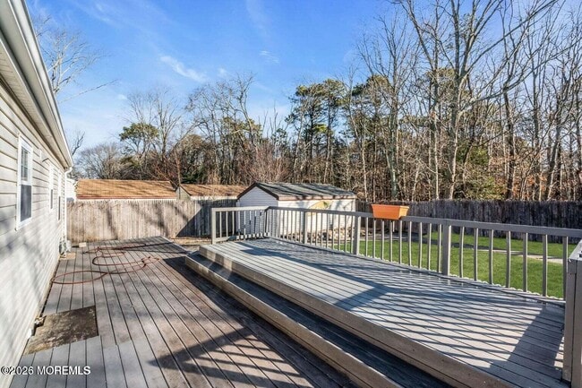 Building Photo - 905 Harrison Rd