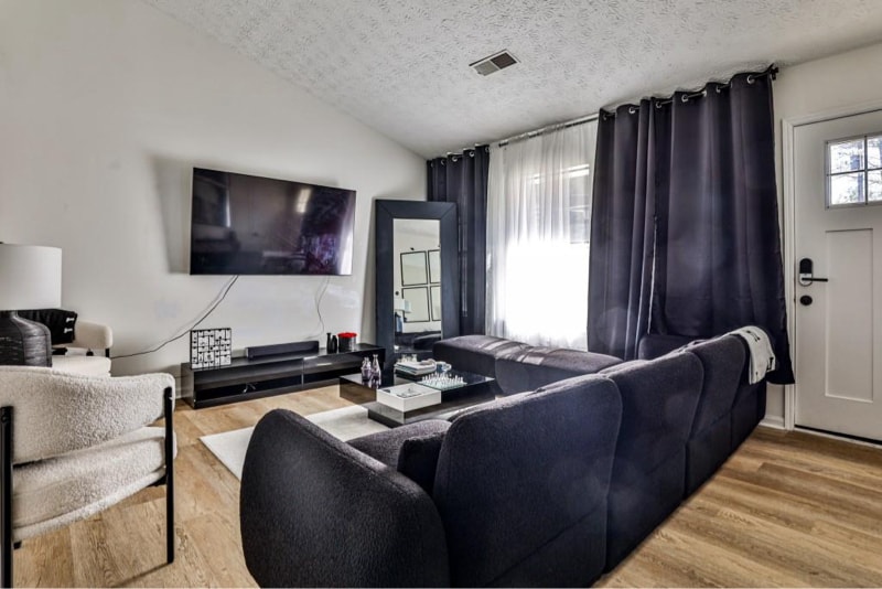 Building Photo - 3915 Basil Wy SW