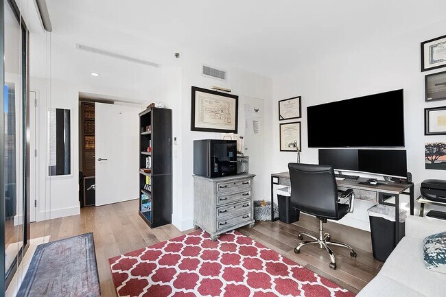 Building Photo - 227 Lexington Ave