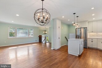 Building Photo - 1805 Ingemar Ct