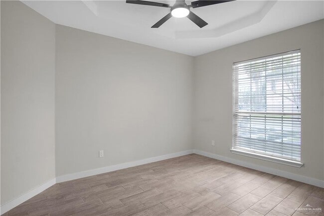 Building Photo - 21 Mynah Ave