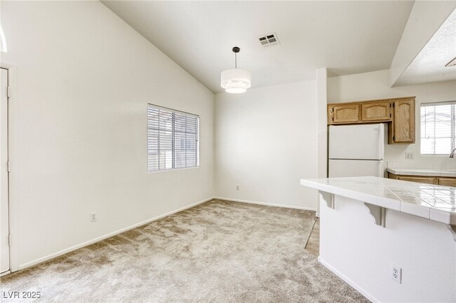 Building Photo - 8301 Boseck Dr
