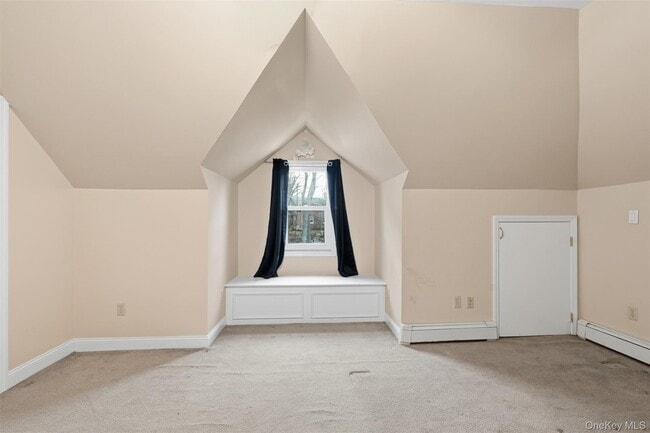 Building Photo - 11 Oakdale Manor