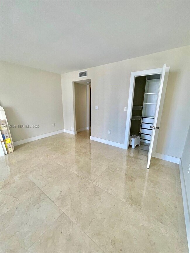 Building Photo - 2851 NE 183rd St