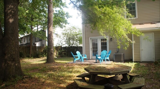 Building Photo - 3957 Kiwanis Loop