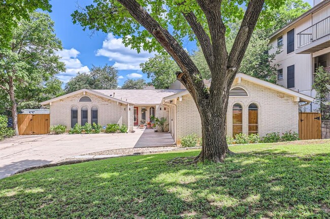 Primary Photo - 3004 Maywood Cir