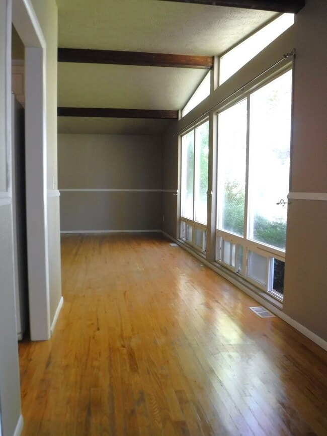 Building Photo - Beautiful Boise Bench home just off N Curtis and Northview St.