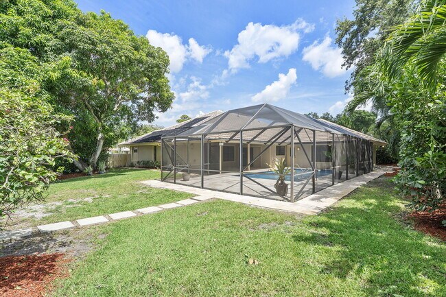 Building Photo - 2244 Quail S Rdg