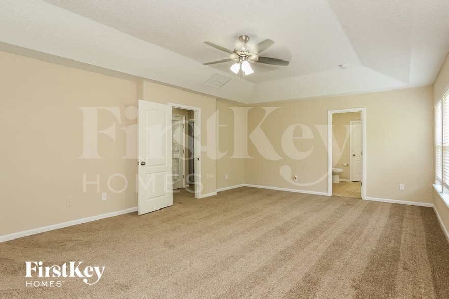 Building Photo - 76164 Tideview Ln