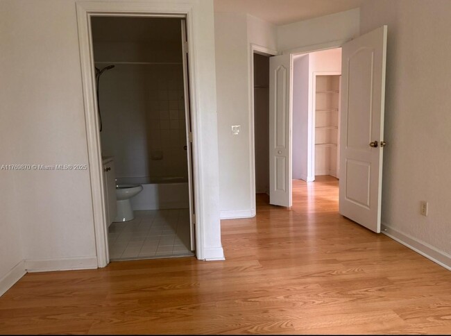 Building Photo - 4405 SW 160th Ave