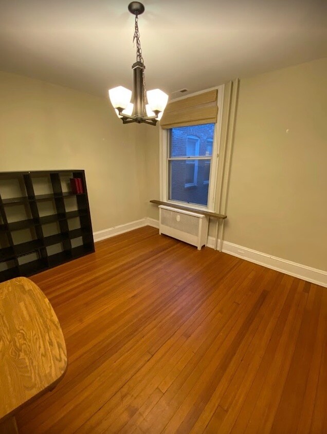 Building Photo - 105 E West St