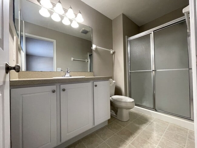 Building Photo - 5580 Crystal Falls St