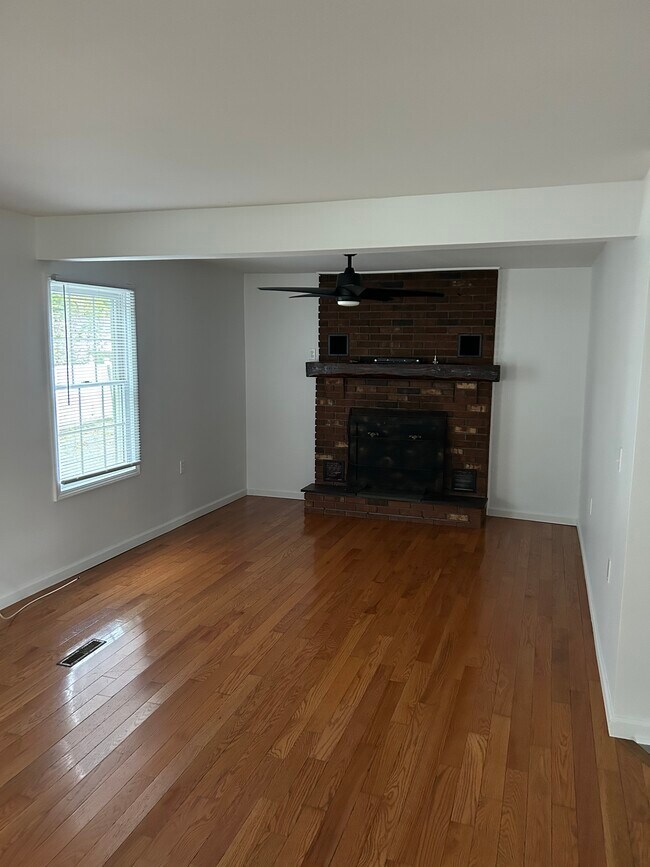 Building Photo - 2875 NY-43