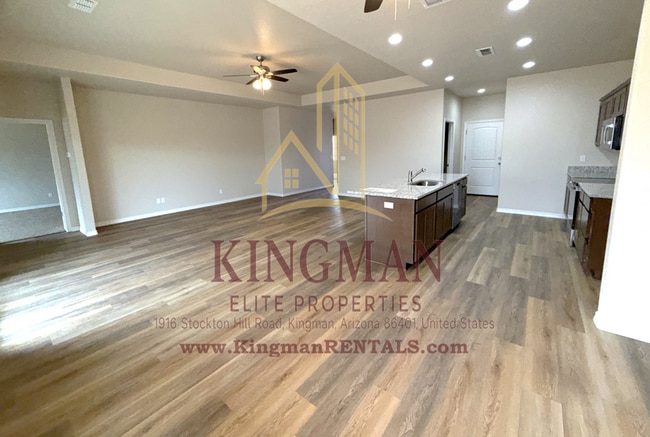 Building Photo - 3397 E Cane Dr