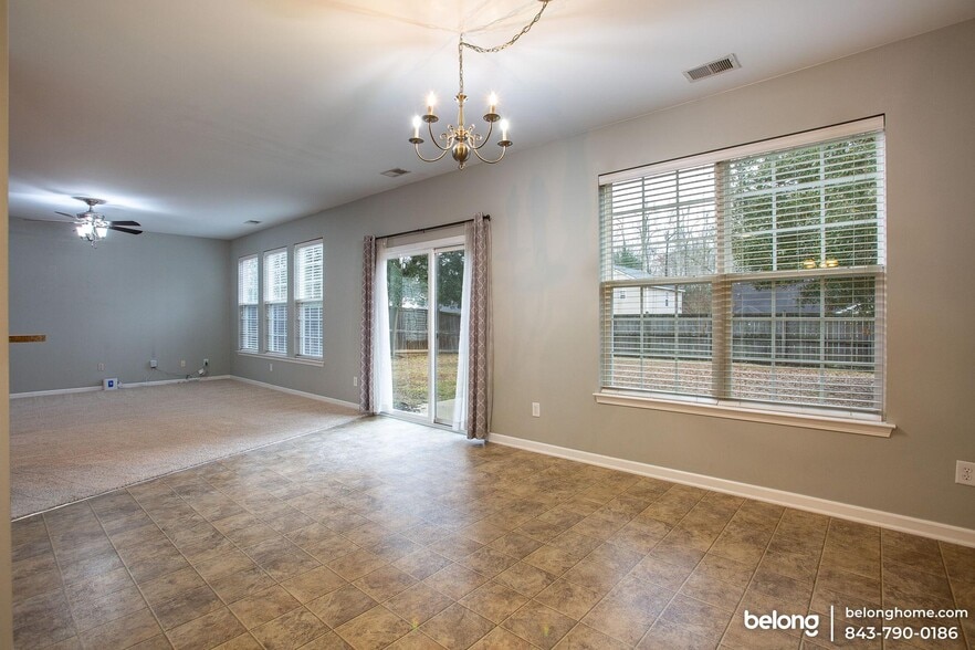 Building Photo - 113 Roadster Row