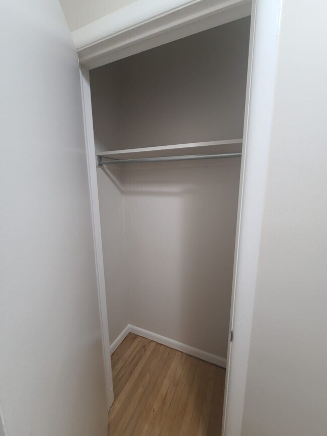 Building Photo - 534 Church Rd