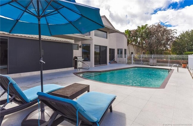 Building Photo - 4194 SW Gleneagle Cir