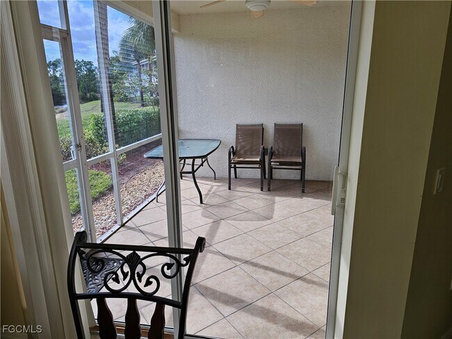 Building Photo - 11004 Mill Creek Way