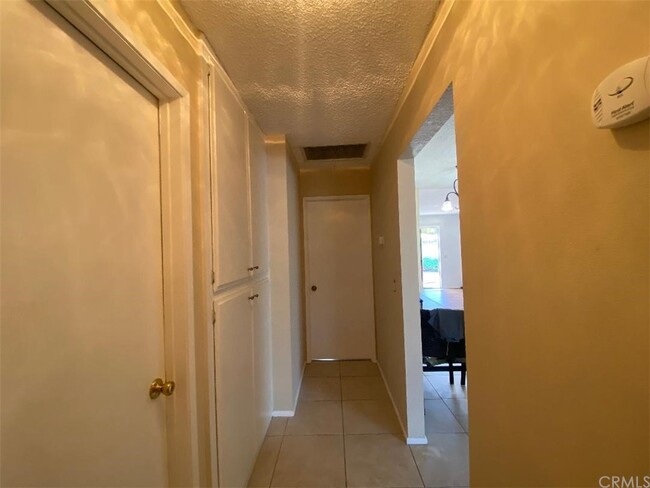 Building Photo - 2903 Carl Dr