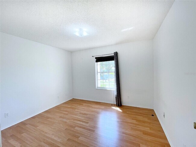 Building Photo - 12821 Lower River Blvd