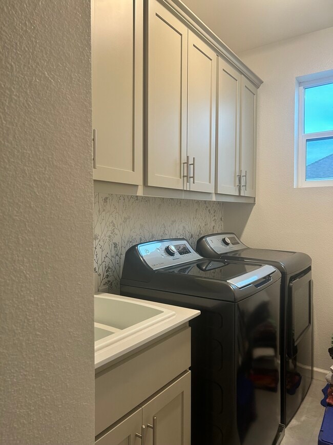 Building Photo - 21 Seaward Ct