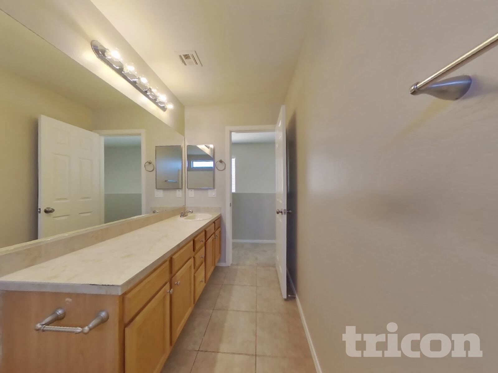 Building Photo - 14714 N 176th Ln